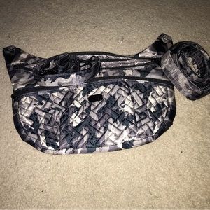 Lug Camo Midnight Hippy 2 Crossbody